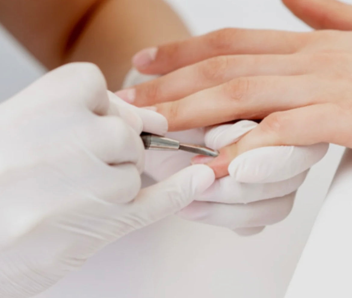 The Ultimate Nail Technician Course